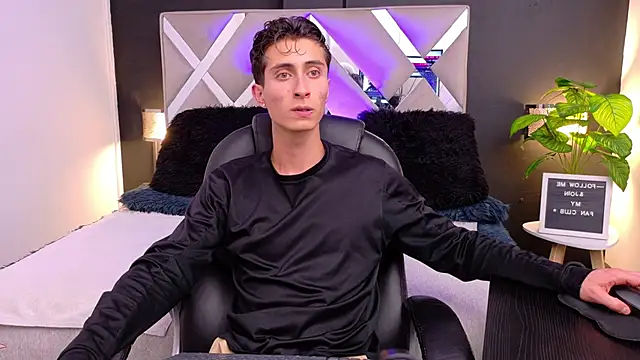 Ithan Skin online show from January 8, 6:58 pm