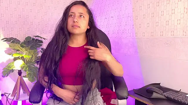 Ithan Skin online show from March 19, 11:32 am