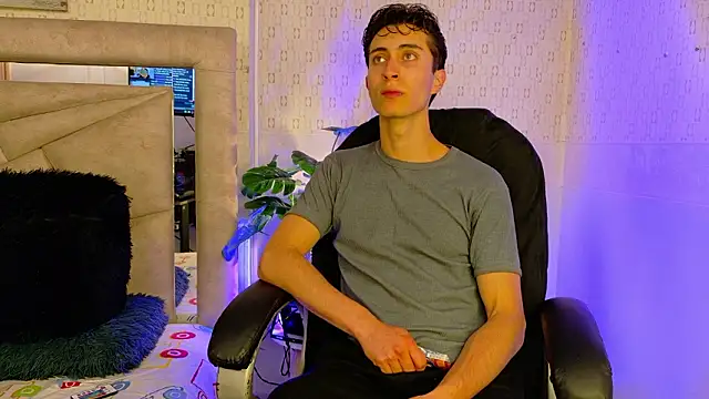 Ithan Skin online show from February 21, 11:23 am