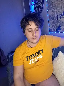 damslebambou1 online show from February 2, 11:37 pm