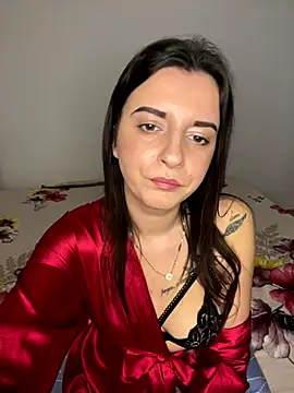 MinaSolenne online show from December 19, 5:15 pm