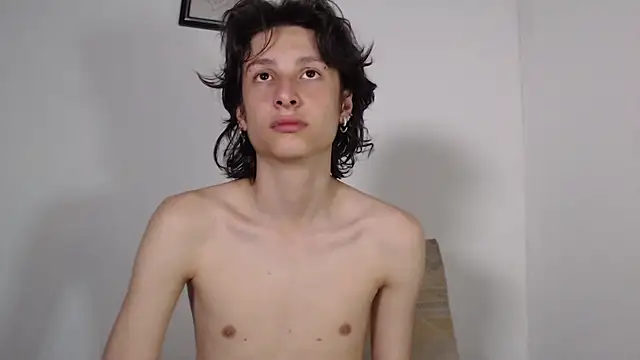 cirosky elchicopolla online show from April 12, 3:54 am