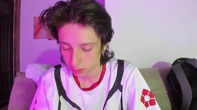 cirosky elchicopolla online show from April 10, 3:24 am