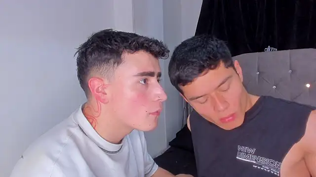 naughtysalomon   online show from December 21, 11:27 pm