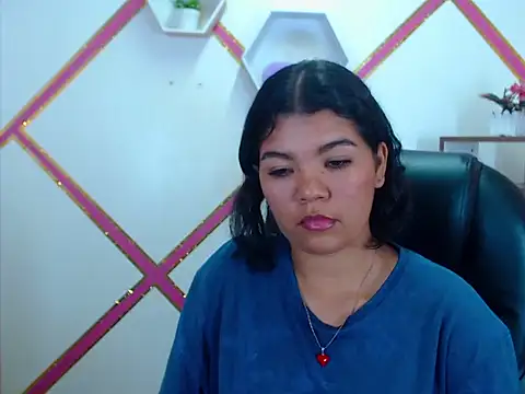 Snapshot of Heidy_Colins chatting on December 18, 1:55 am Heidy Colins online show from December 18, 1:55 am