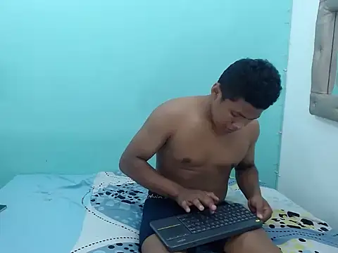 toomixxx online show from December 23, 7:07 am