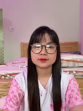    KARA    online show from March 24, 4:01 am