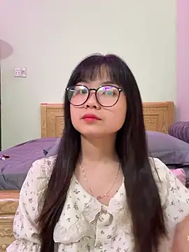    KARA    online show from April 4, 11:06 am