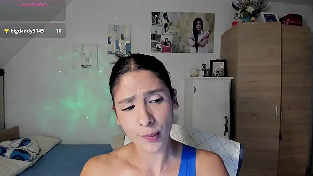 Snapshot of VEROSlen- chatting on July 19, 4:43 am VEROSlen- online show from July 19, 4:43 am