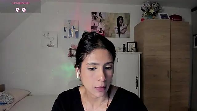 Snapshot of VEROSlen- chatting on July 13, 3:50 am VEROSlen- online show from July 13, 3:50 am