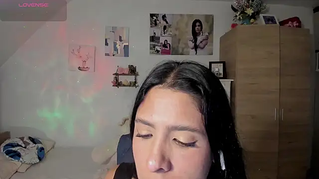 Snapshot of VEROSlen- chatting on June 28, 3:35 am VEROSlen- online show from June 28, 3:35 am