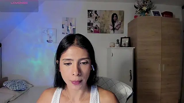 Snapshot of VEROSlen- chatting on July 9, 3:29 am VEROSlen- online show from July 9, 3:29 am