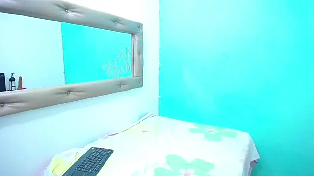 nicol grey online show from February 24, 2:45 am