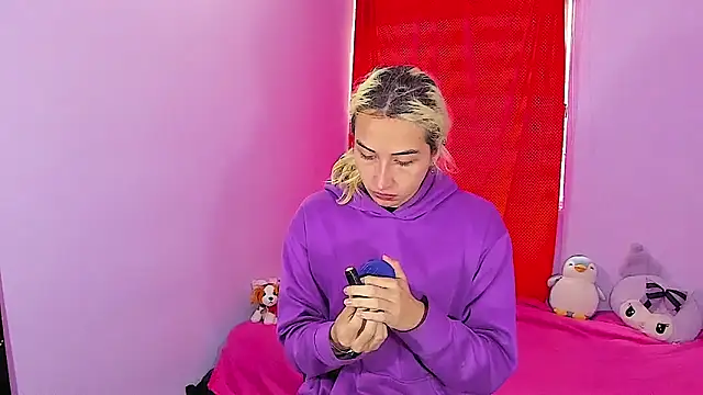 Elis-Darling online show from January 15, 5:05 pm