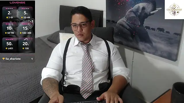 Snapshot of coltonmassiff chatting on June 11, 5:21 pm coltonmassiff online show from June 11, 5:21 pm