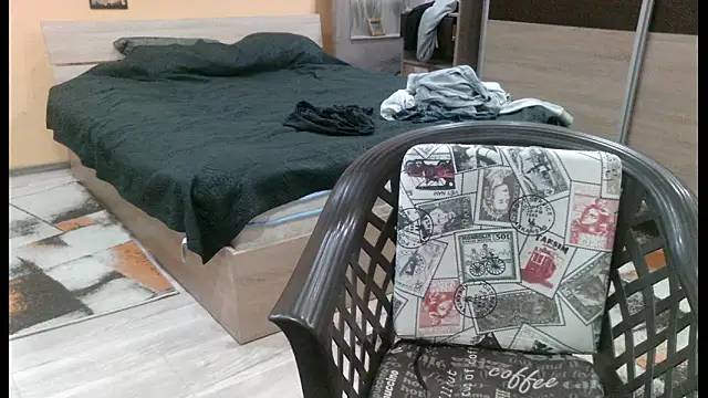 alieninhumanbody1 online show from January 14, 2:26 am