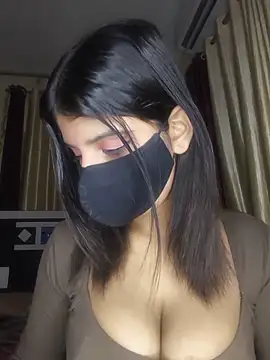 Snapshot of Zaayaa_2 chatting on June 22, 7:22 pm Zaayaa 2 online show from June 22, 7:22 pm
