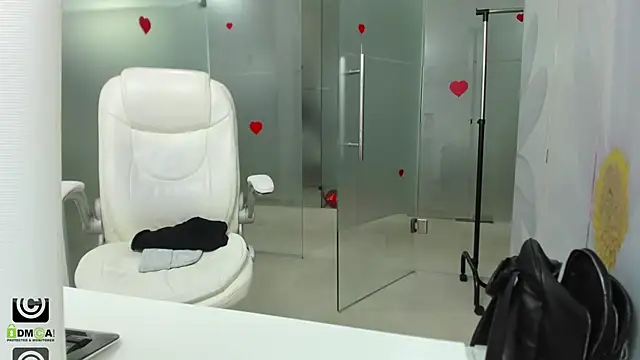 missdominna online show from March 12, 3:56 am