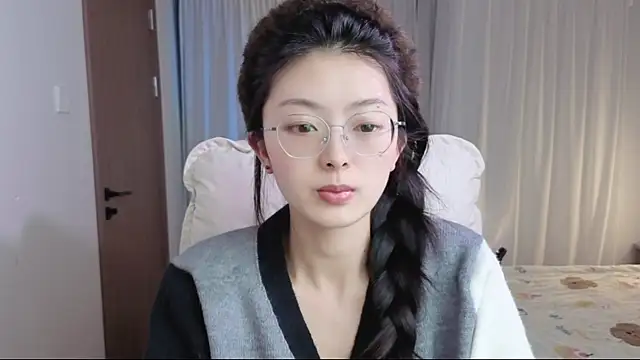 Koikoi    online show from February 11, 4:45 am