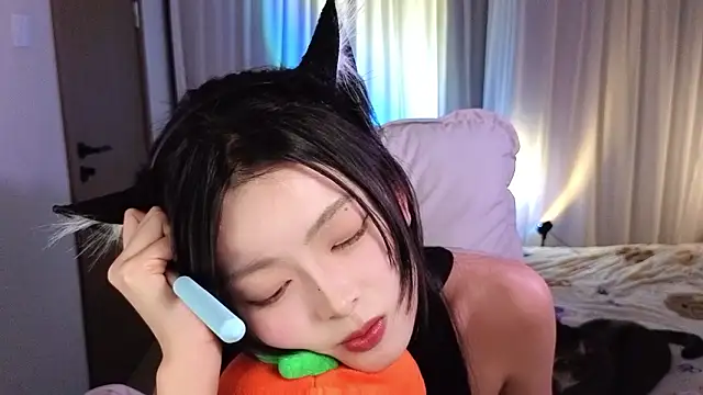 Koikoi    online show from February 12, 4:07 pm