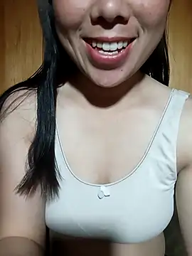 Chloe-ee online show from February 5, 7:32 pm
