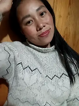 Chloe-ee online show from December 18, 12:53 pm