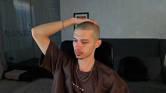 KaydenDrew online show from April 9, 4:36 am