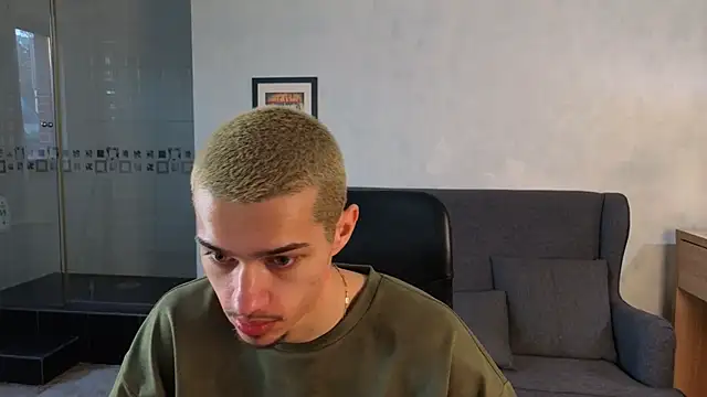 KaydenDrew online show from April 6, 4:30 am