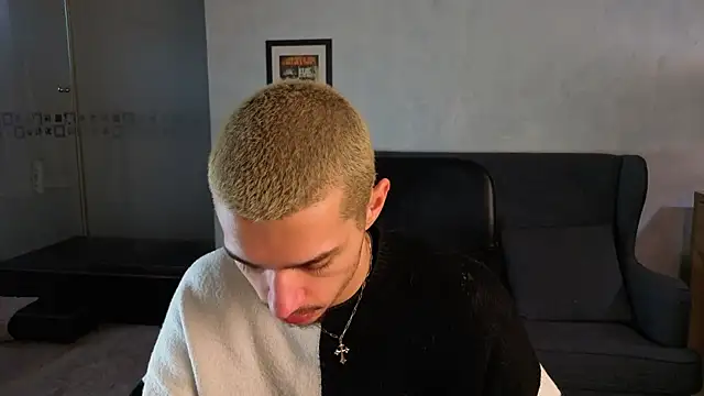 KaydenDrew online show from April 5, 4:30 am