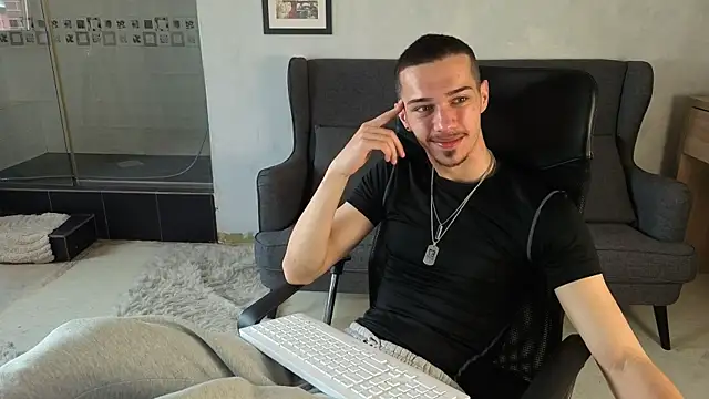 KaydenDrew online show from June 23, 4:21 am