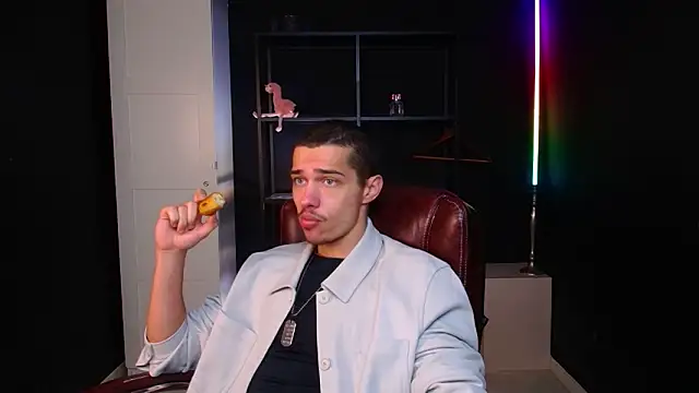 KaydenDrew online show from February 16, 5:17 am