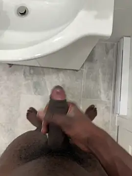 Snapshot of Sweetley chatting on March 3, 3:24 am Sweetley online show from March 3, 3:24 am