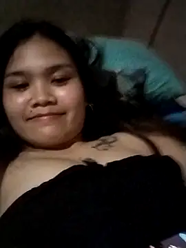 Snapshot of rosychicks69xx chatting on December 16, 2:10 pm rosychicks69xx online show from December 16, 2:10 pm