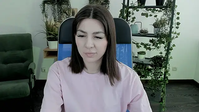 DiRosie online show from March 12, 7:12 am