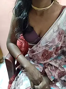 Snapshot of pavani_telugu chatting on December 17, 11:15 am pavani telugu online show from December 17, 11:15 am