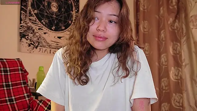 prancing girl online show from June 9, 2:01 am