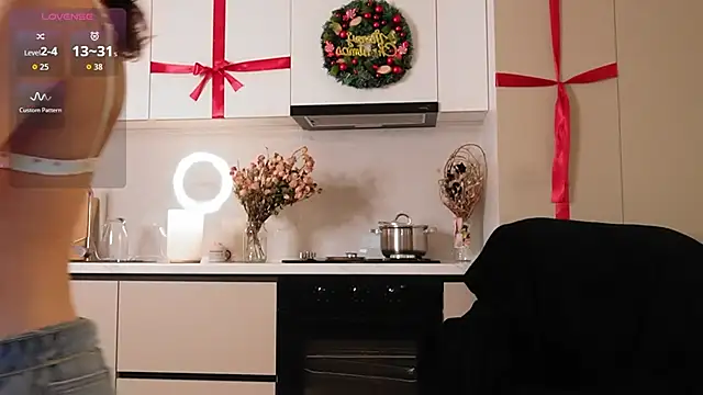 prancing girl online show from February 11, 3:39 am