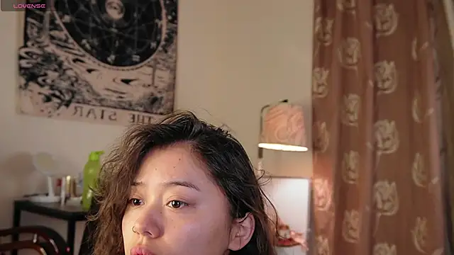 prancing girl online show from May 11, 1:51 am