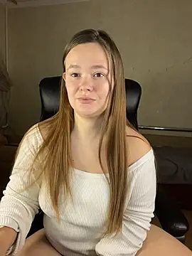 CaramelleSugarr online show from February 5, 7:10 pm