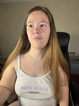 CaramelleSugarr online show from May 11, 1:45 pm