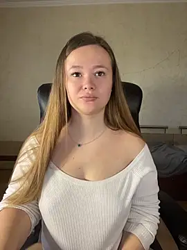 CaramelleSugarr online show from April 19, 11:55 am