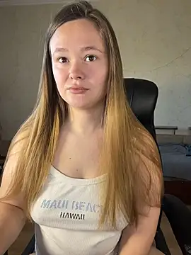 CaramelleSugarr online show from May 9, 4:10 pm