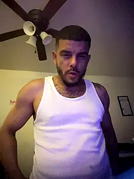 Snapshot of Stroak_King chatting on December 16, 10:41 am Stroak King online show from December 16, 10:41 am