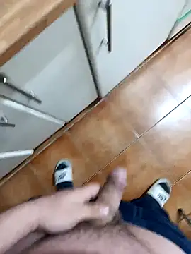 Snapshot of AlcorMad chatting on January 17, 10:19 am AlcorMad online show from January 17, 10:19 am