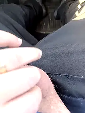 Snapshot of AlcorMad chatting on February 19, 9:50 am AlcorMad online show from February 19, 9:50 am