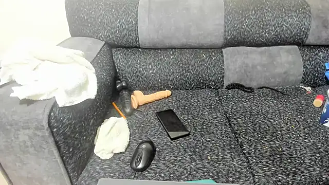 Tshanduk online show from February 24, 7:26 pm