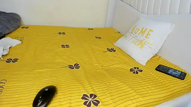 Tshanduk online show from February 9, 3:21 pm