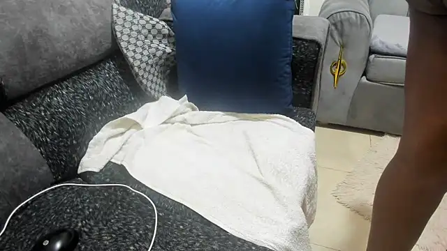 Tshanduk online show from April 12, 8:39 am