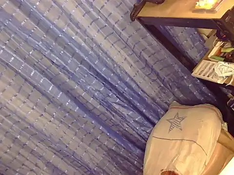 karriemae69 online show from December 18, 3:49 pm