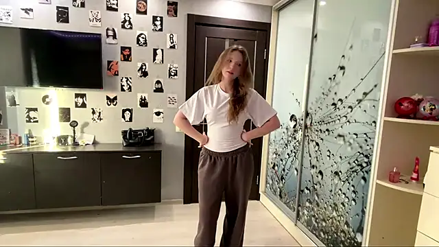 Princessofcashe online show from April 6, 3:13 pm